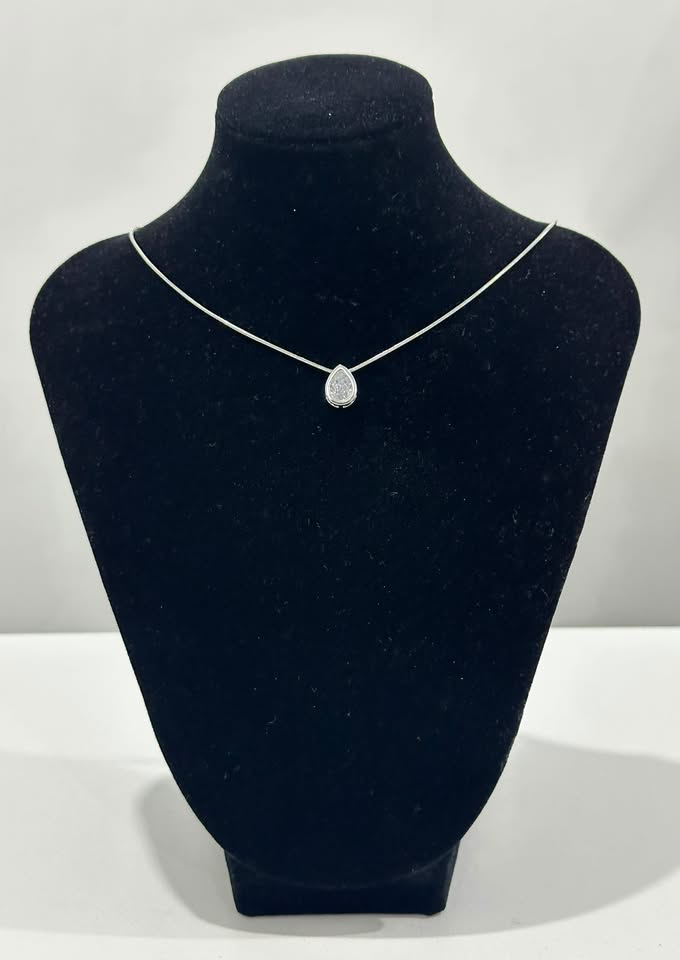 Collar Gota Diamante